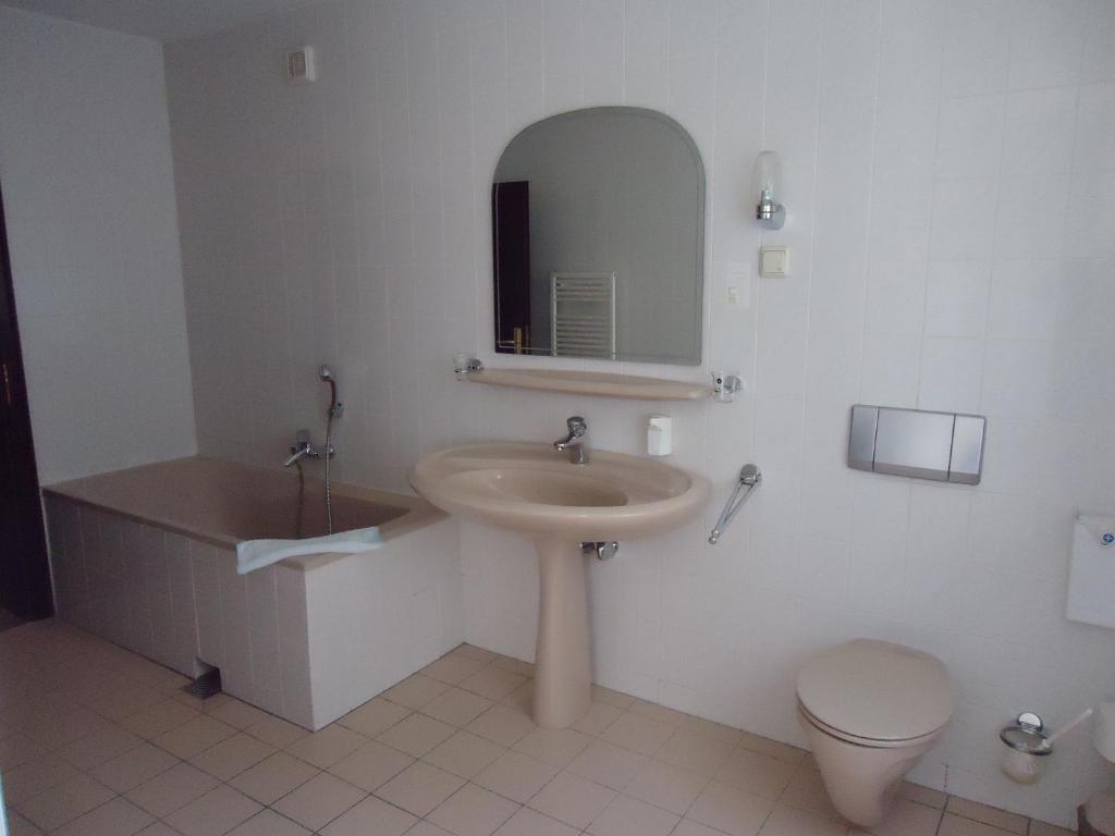 Hotel Marthahaus Хале Екстериор снимка