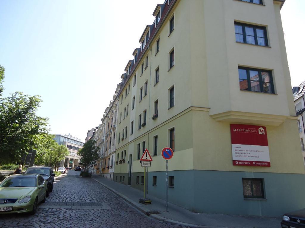 Hotel Marthahaus Хале Екстериор снимка