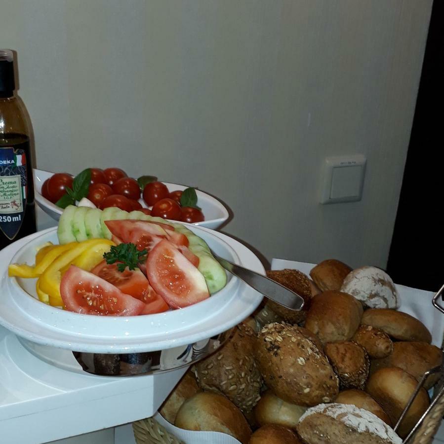 Hotel Marthahaus Хале Екстериор снимка