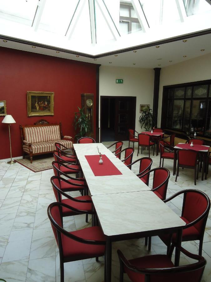 Hotel Marthahaus Хале Екстериор снимка